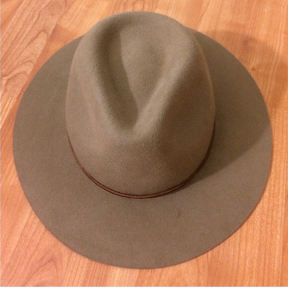 Brixton 100% wool hat, size small/7 (56 inches)